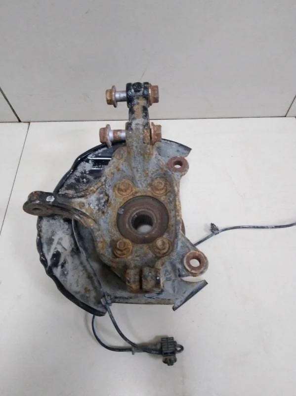 Кулак поворотный передний левый Mazda CX-5 (KE) 2011-2017