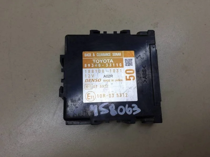 Блок управления парктроником Toyota Camry (V50) 2011-2017