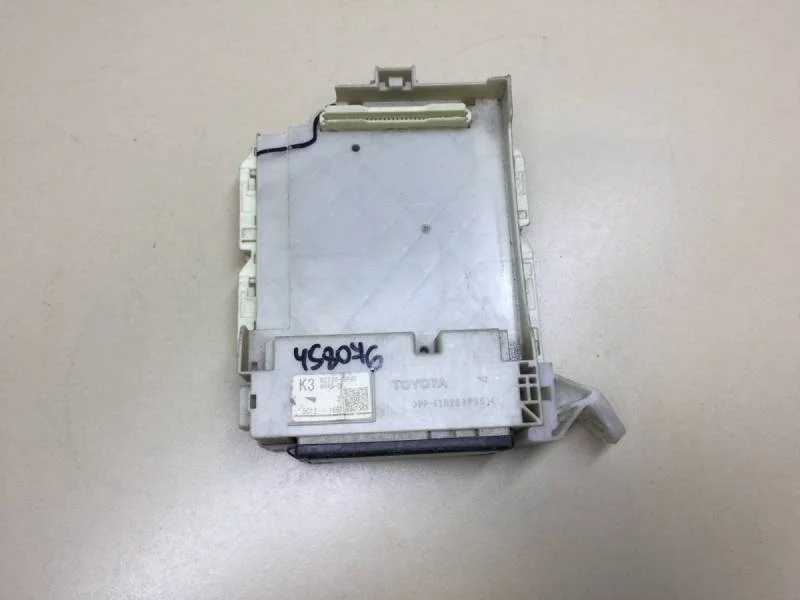 Блок предохранителей Toyota Camry (V50) 2011-2017