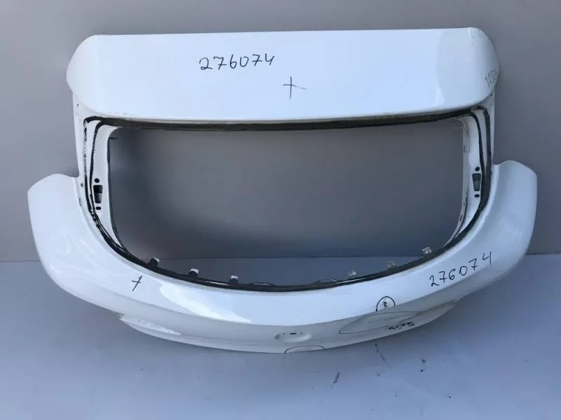 Дверь багажника Opel Astra J 2010-2017