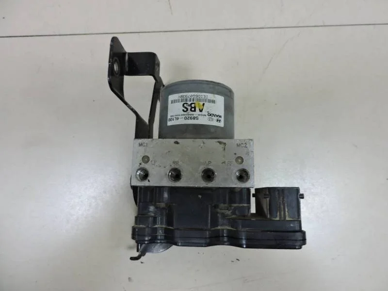 Блок ABS (насос) Hyundai Solaris 2010-2017