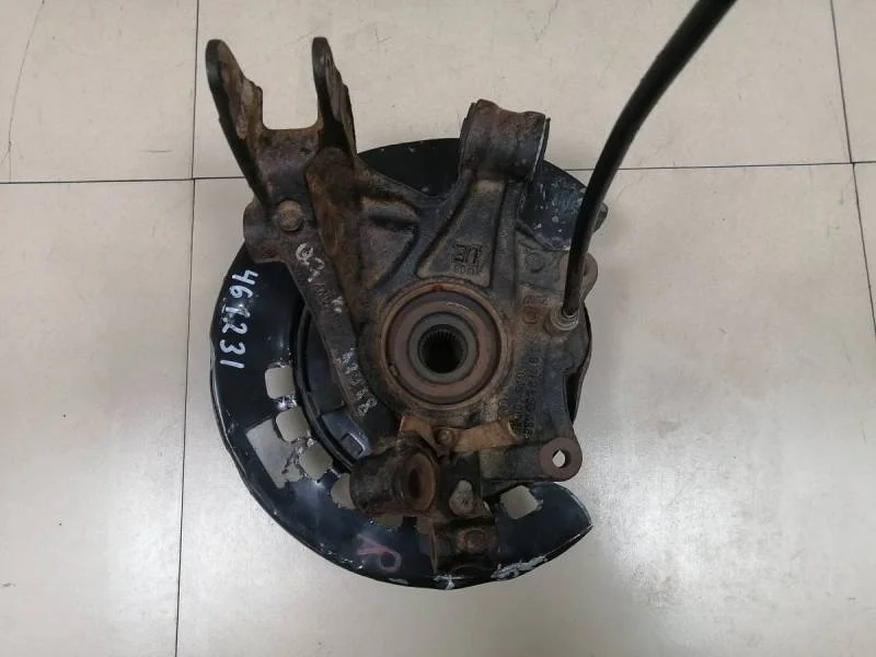 Кулак поворотный задний правый Audi Q7 (4L) 2005-2015