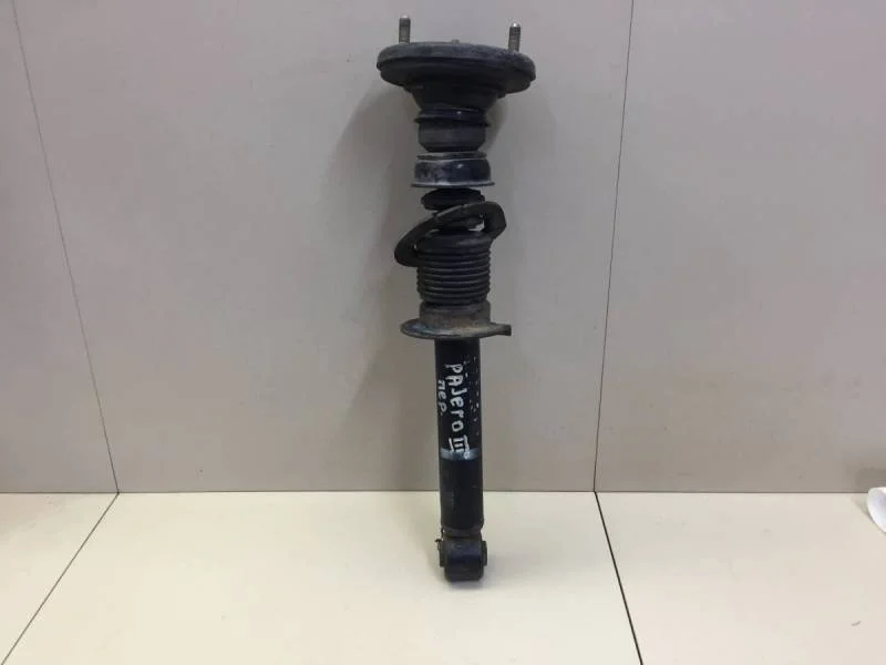 Амортизатор передний Mitsubishi Pajero/Montero 3 (V6, V7) 2000-2006