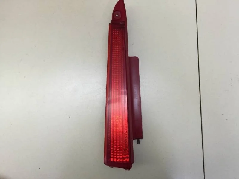 Отражатель задний Citroen C4 2005-2011