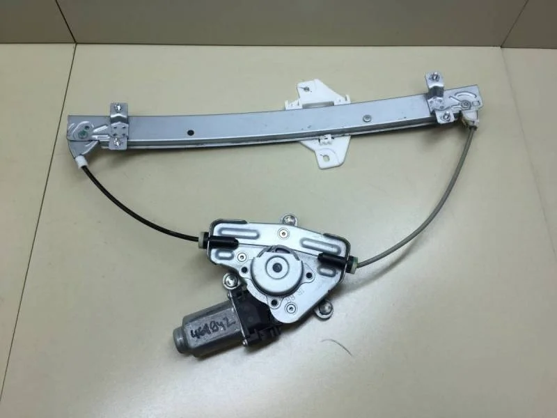 Стеклоподъемник электр. задний правый Kia Rio 3 (UB) 2011-2017