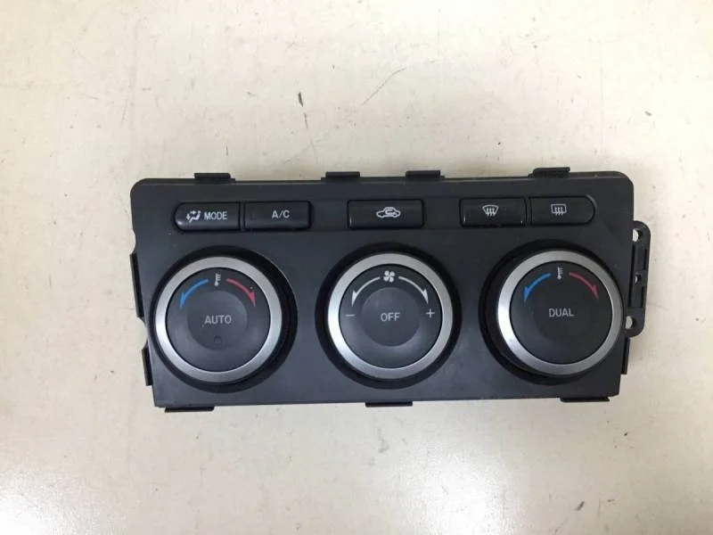 Блок управления климатической установкой Mazda Mazda 6 (GH) 2007-2012