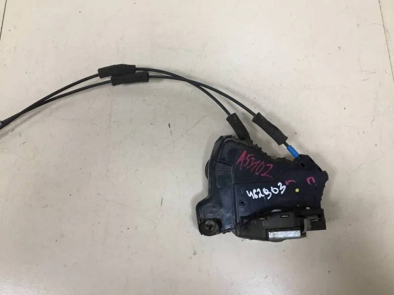 Замок двери передней правой Toyota Camry (V40) 2006-2011