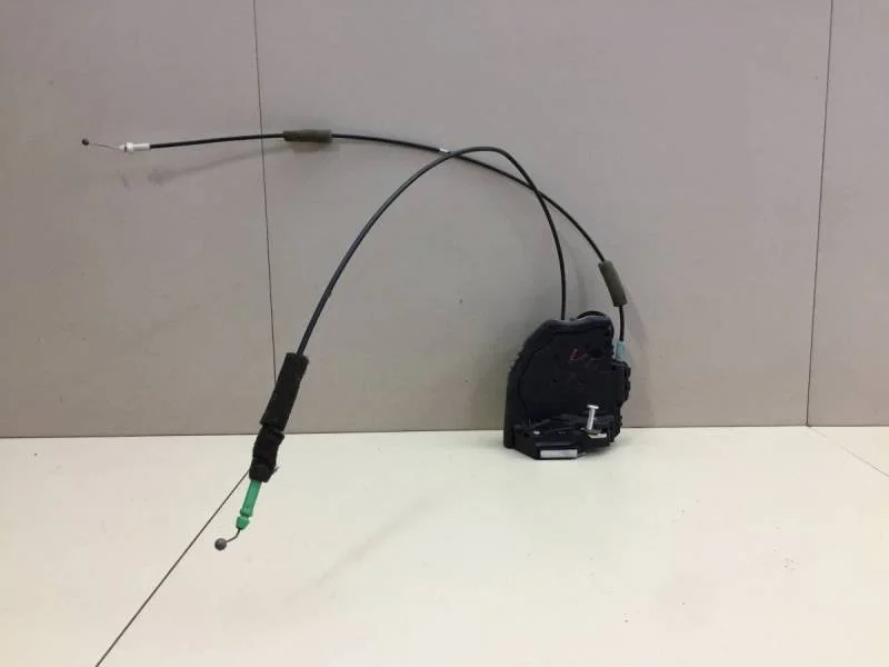 Замок двери задней правой Toyota Camry (V40) 2006-2011