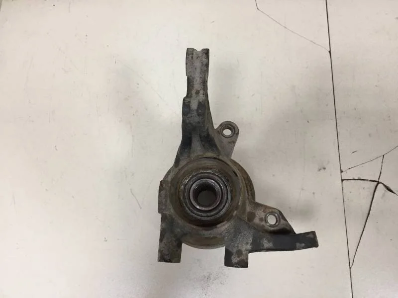 Кулак поворотный передний правый Kia Ceed (ED) 2007-2012