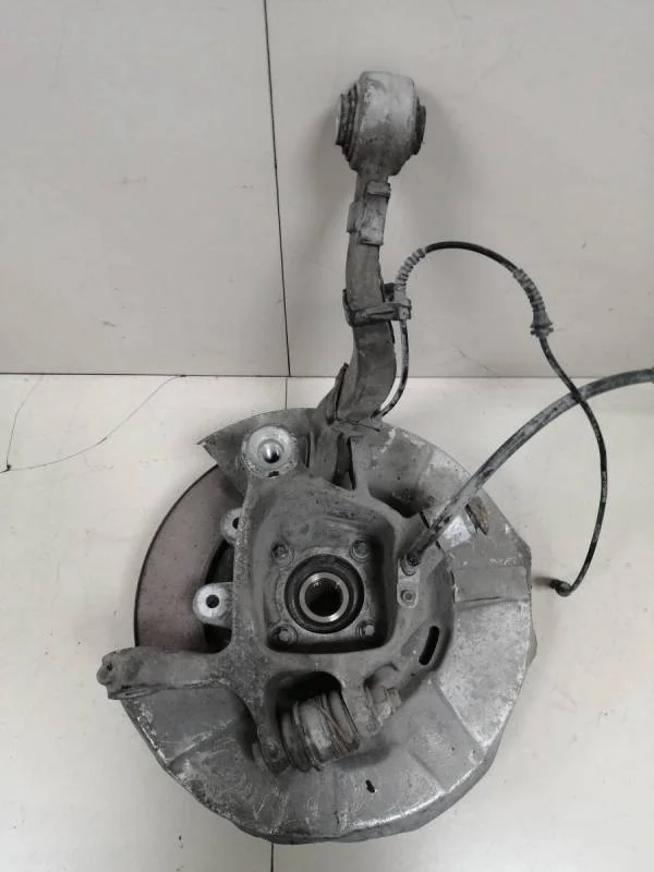 Кулак поворотный задний левый BMW 7-Series F01  2008-2015