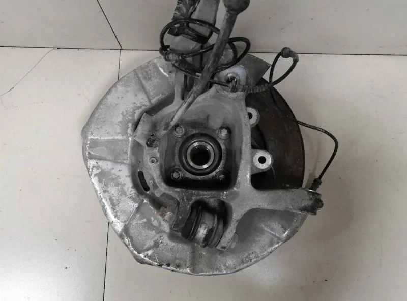 Кулак поворотный задний правый BMW 7-Series F01  2008-2015