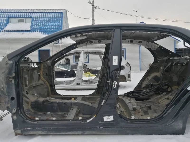 Порог со стойкой левый Toyota Corolla E150 2006-2013