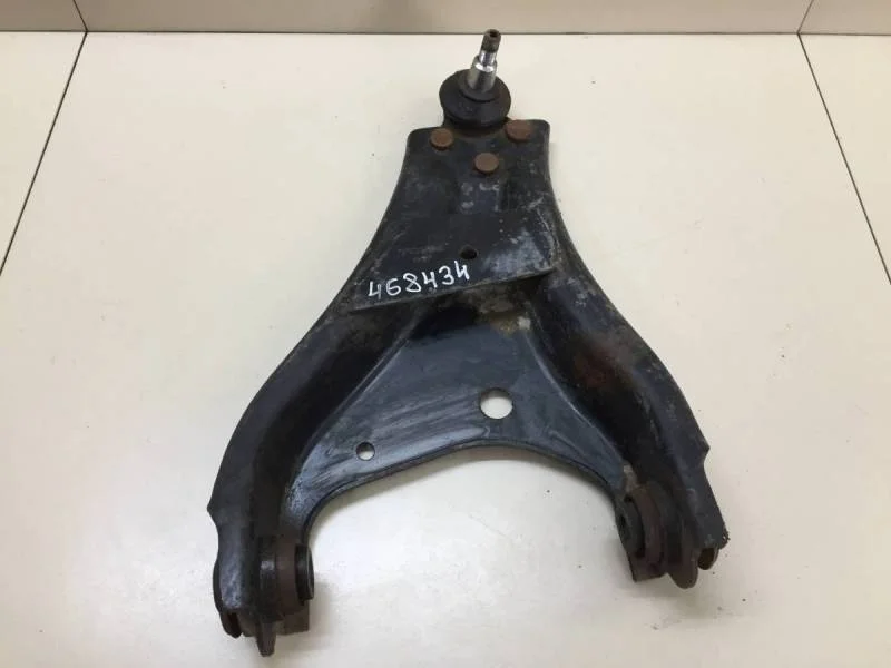 Рычаг передний левый Nissan Terrano (D10) 2014>