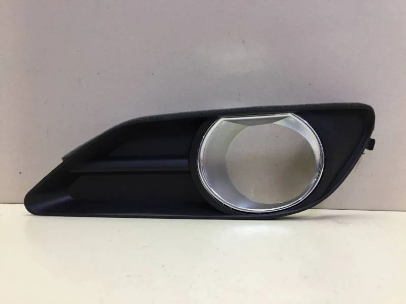 Рамка противотуманной фары левой Toyota Camry (V40) 2006-2011
