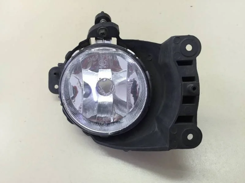 Фара противотуманная правая Chevrolet Aveo T300 2011>