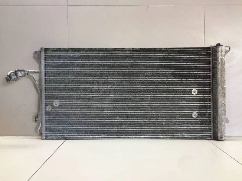 Радиатор кондиционера (конденсер) Volkswagen Touareg (7L) 2002-2010