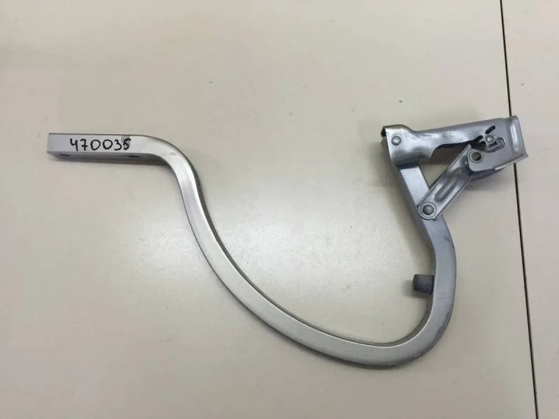 Петля крышки багажника Chevrolet Cruze (J300) 2009-2016