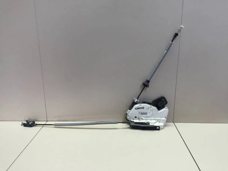 Замок двери задней левой Volkswagen Polo (Sed RUS) 2011>