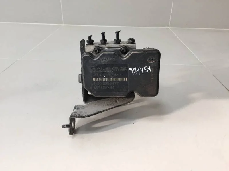 Блок ABS (насос) Hyundai Solaris 2010-2017