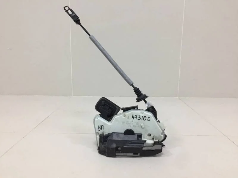 Замок двери задней правой Volkswagen Polo (Sed RUS) 2011>