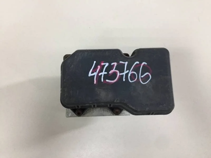 Блок ABS (насос) Toyota Corolla E150 2006-2013