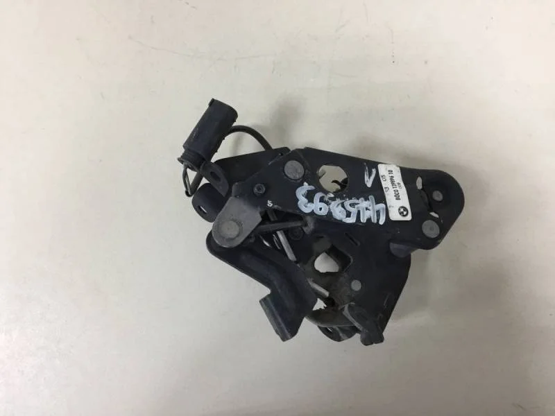 Замок капота BMW 7-Series F01  2008-2015