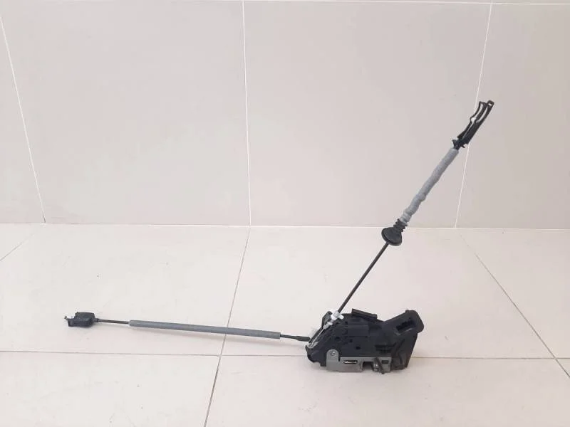 Замок двери задней правой Volkswagen Polo (Sed RUS) 2011>