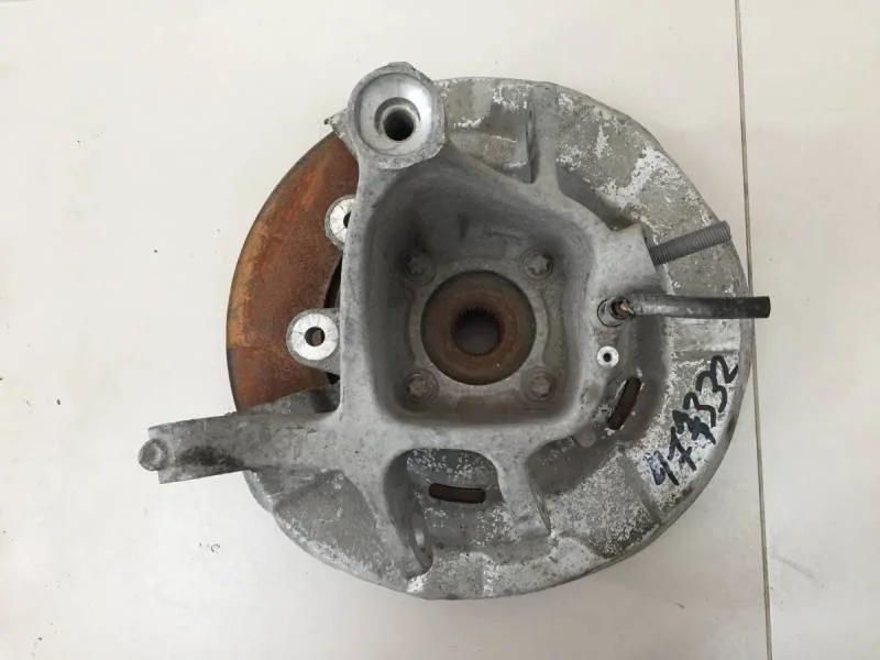 Кулак поворотный задний левый BMW 7-Series F01  2008-2015