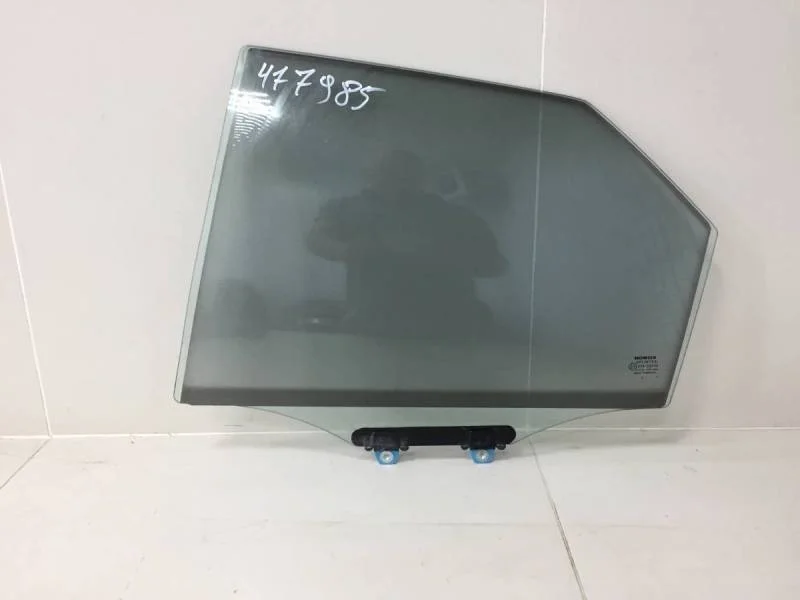 Стекло двери задней левой Honda Civic 5D 2006-2012