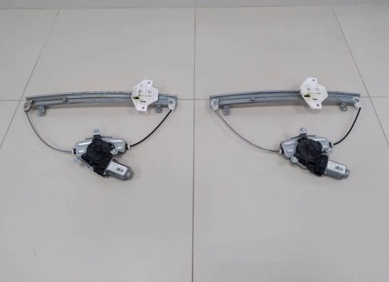 Стеклоподъемник электр. задний правый Kia Rio 3 (UB) 2011-2017