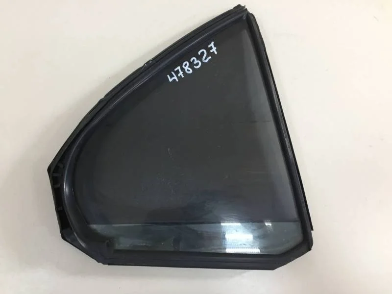 Стекло двери задней правой (форточка) Mitsubishi Lancer X (CX, CY)  2007>