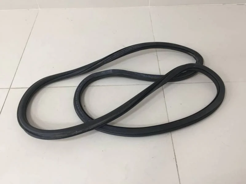 Уплотнитель проема двери задней левой Volkswagen Polo (Sed RUS) 2011>