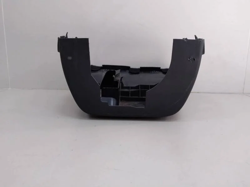 Кожух рулевой колонки нижний Toyota Corolla E150 2006-2013