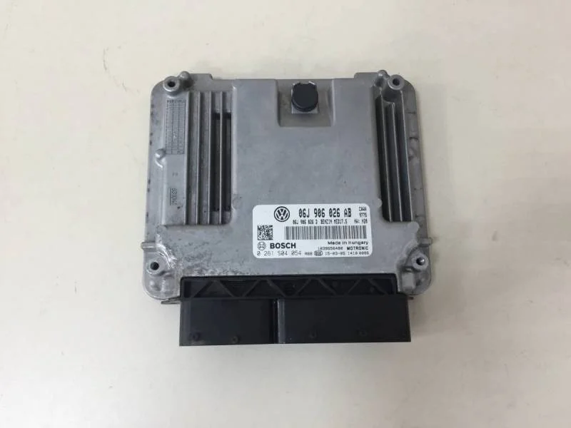 Блок управления двигателем Volkswagen Tiguan (5N2) 2011-2016