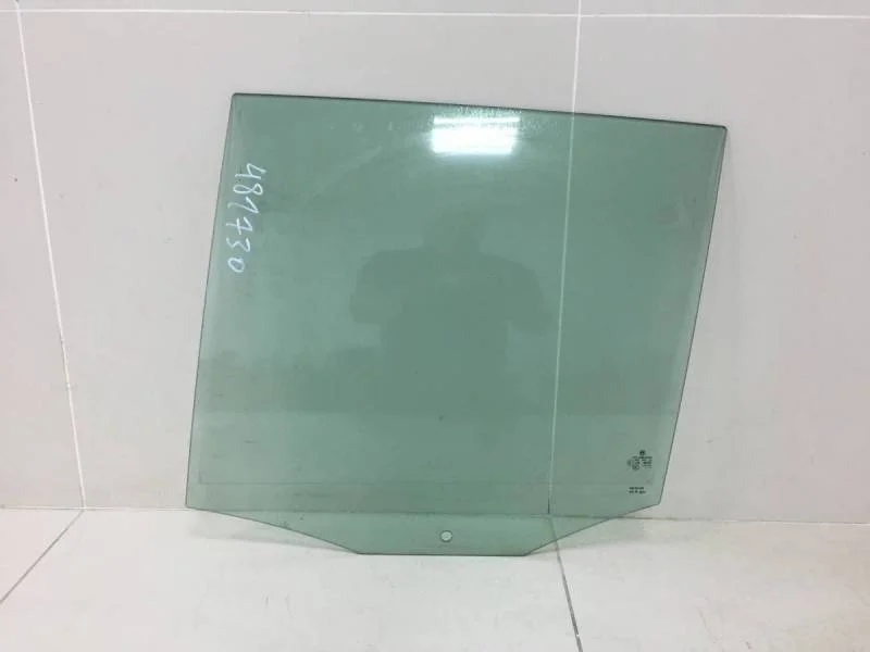 Стекло двери задней левой Volkswagen Tiguan (5N2) 2011-2016