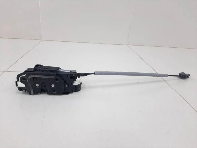 Замок двери передней правой Volkswagen Tiguan (5N2) 2011-2016