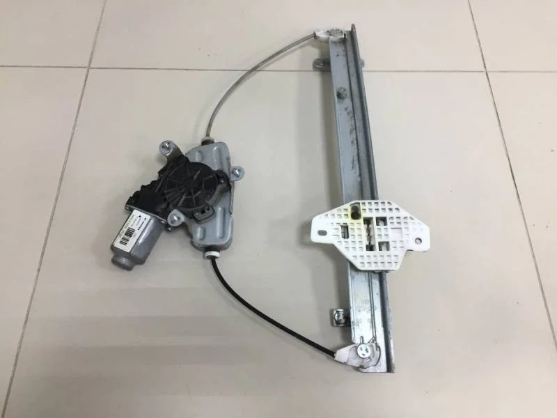 Стеклоподъемник электр. задний правый Hyundai Solaris 2010-2017