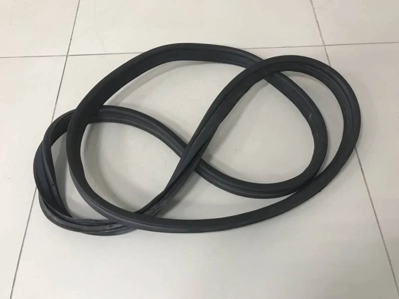 Уплотнитель багажника Hyundai Solaris 2017>