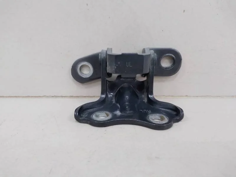 Петля двери задней левой верхняя Hyundai Solaris 2010-2017