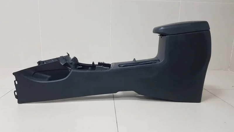 Консоль центральная Toyota Corolla E150 2006-2013