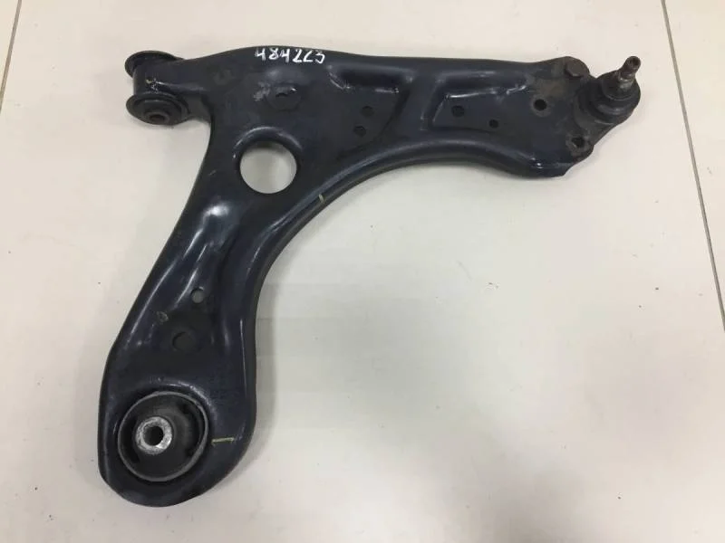 Рычаг передний правый Volkswagen Polo (Sed RUS) 2011>