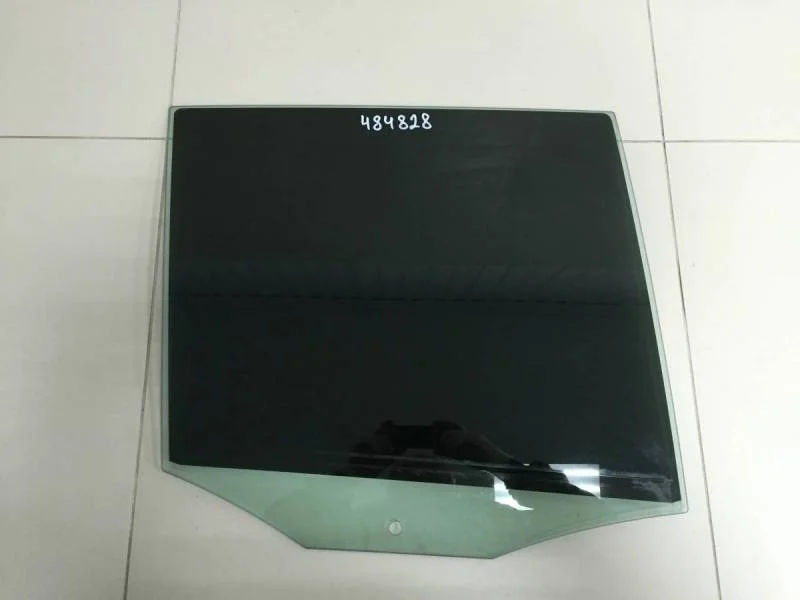 Стекло двери задней правой Volkswagen Tiguan (5N2) 2011-2016