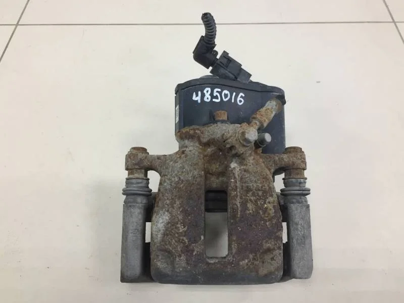 Суппорт задний левый Volkswagen Tiguan (5N2) 2011-2016