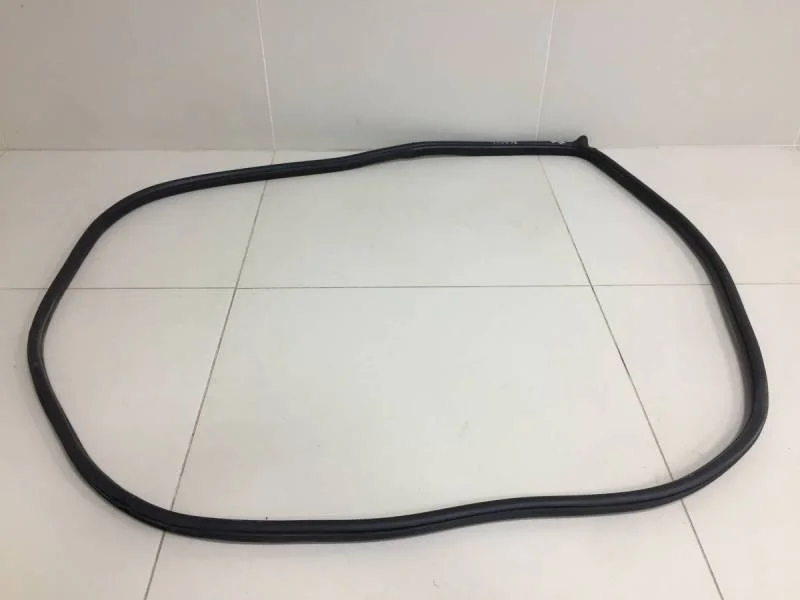 Уплотнитель проема двери передней правой Nissan Almera 3 (G11, G15) 2012>