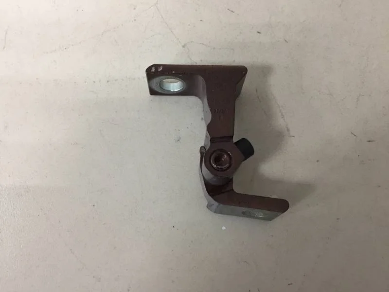 Петля двери Volkswagen Tiguan 2017>