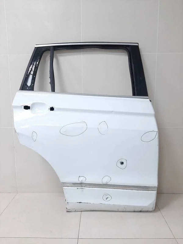 Дверь задняя правая Volkswagen Tiguan 2017>