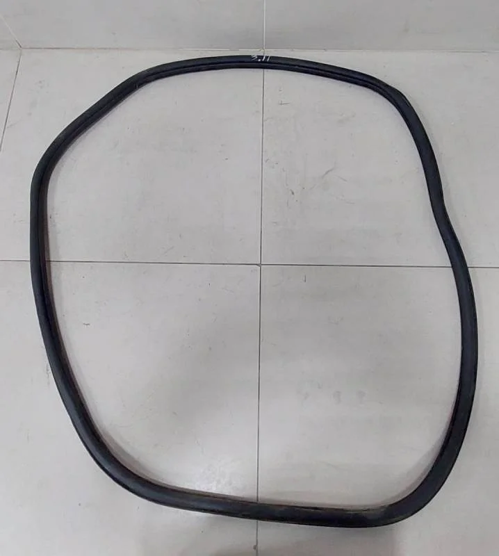 Уплотнитель проема двери задней правой Volkswagen Polo (Sed RUS) 2011>