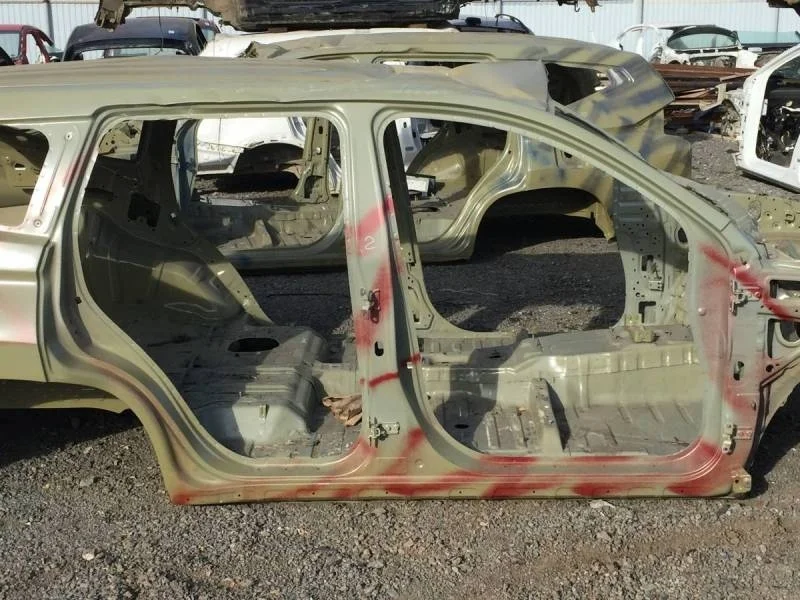 Порог со стойкой правый Mitsubishi Pajero/Montero Sport (KS) 2015>