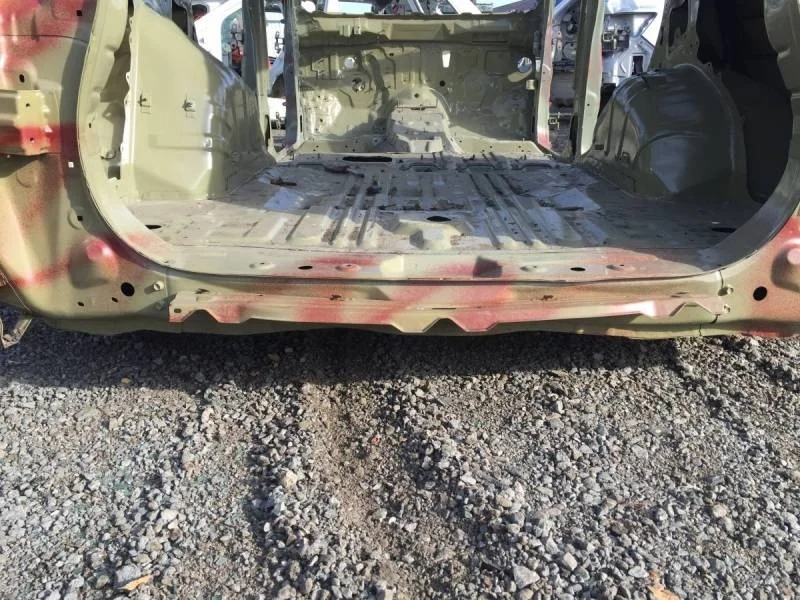 Панель задняя Mitsubishi Pajero/Montero Sport (KS) 2015>