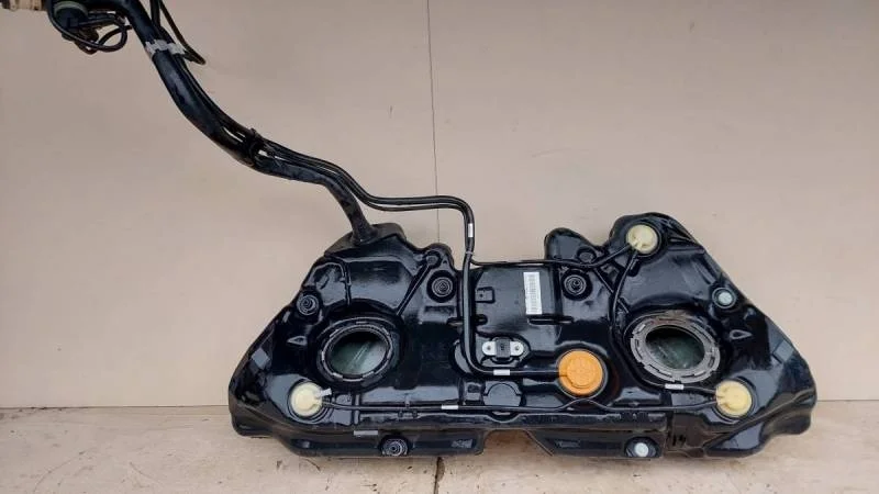 Бак топливный Mercedes-Benz E-Class (W212) 2009-2016